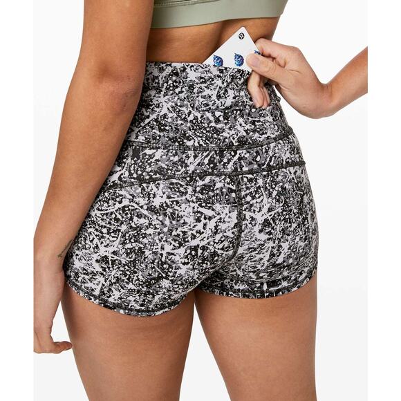 [Lululemon] In Movement Shorts Everlux Paint Splash Black Silver Drop Workout 4 - Picture 11 of 12